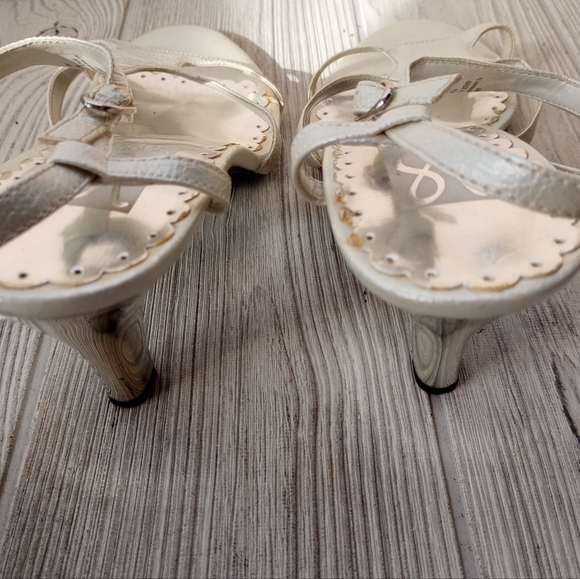 Womens Victoria Spenser White Strap Sandals Silver 3" Heel Size 9 1/2 - Picture 11 of 12